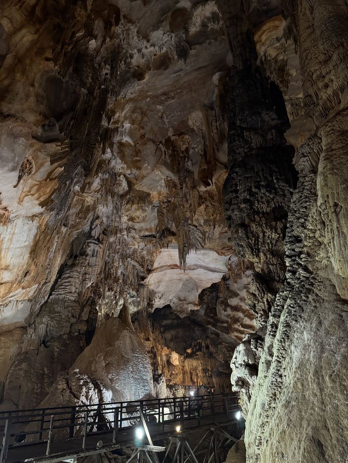 Huge rock formations inside Paradise Cave
